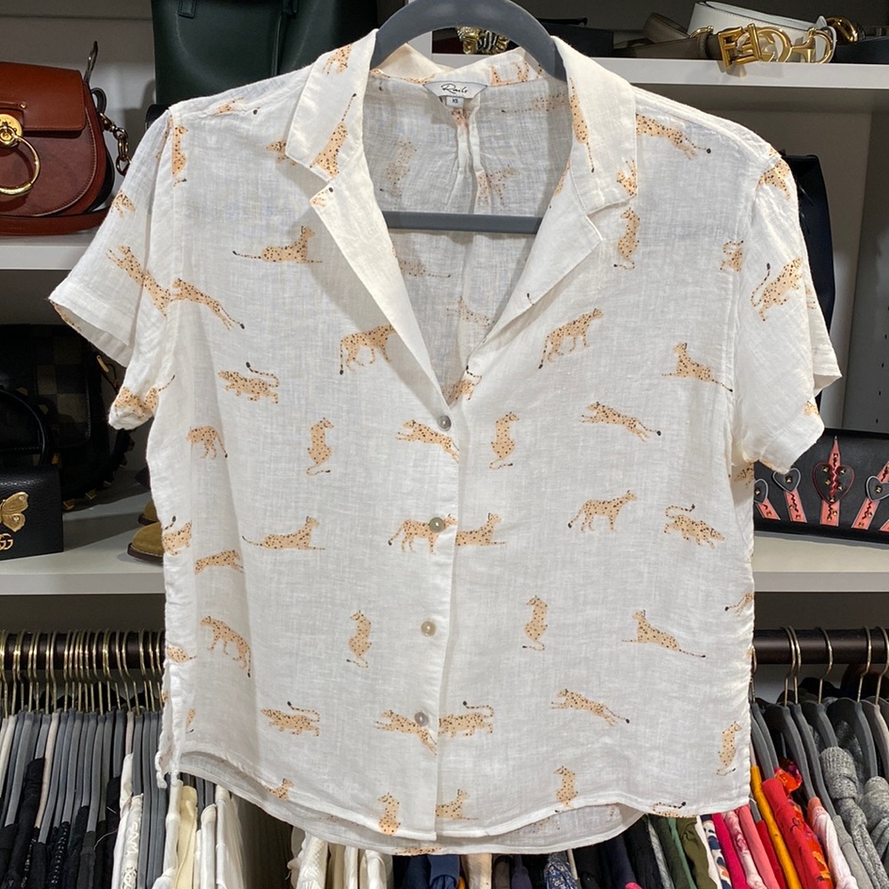 Rails Linen Short Sleeve Buttondown Cheerful Cheetahs top XS